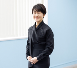 プレミアム授業 専任講師 今井 朝子(工学博士)