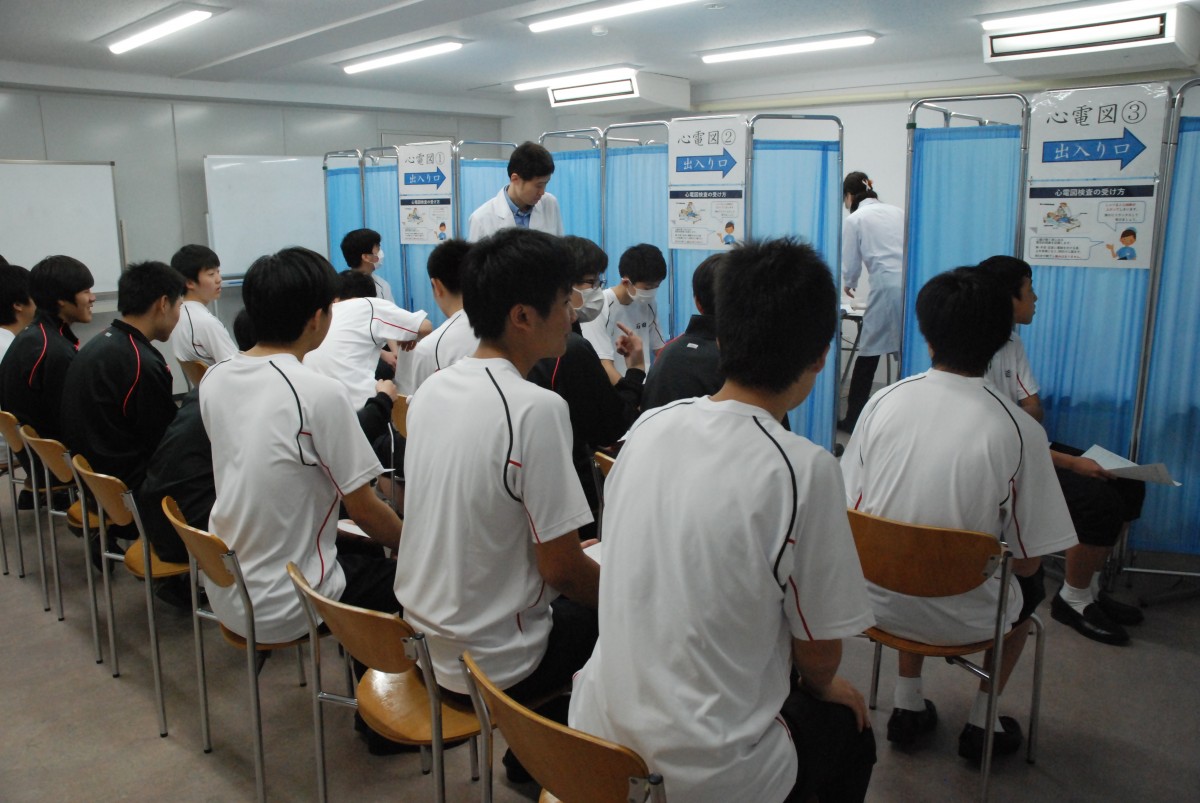 内科 歯科検診と身体計測が行われました 自由ヶ丘学園高等学校 東京都目黒区自由が丘 内科 歯科検診と身体計測が行われました 自由ヶ丘学園高等学校 東京都目黒区自由が丘