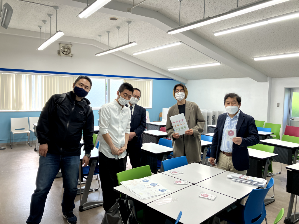 会社や大学生として子供たちの未来のために活動する仲間